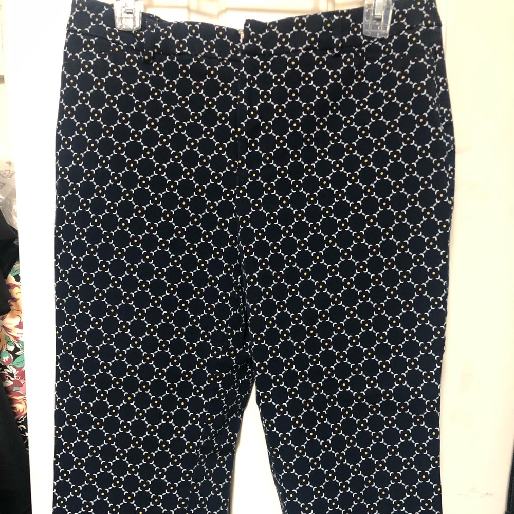 Cropped trousers-Charter Club-Size 10.